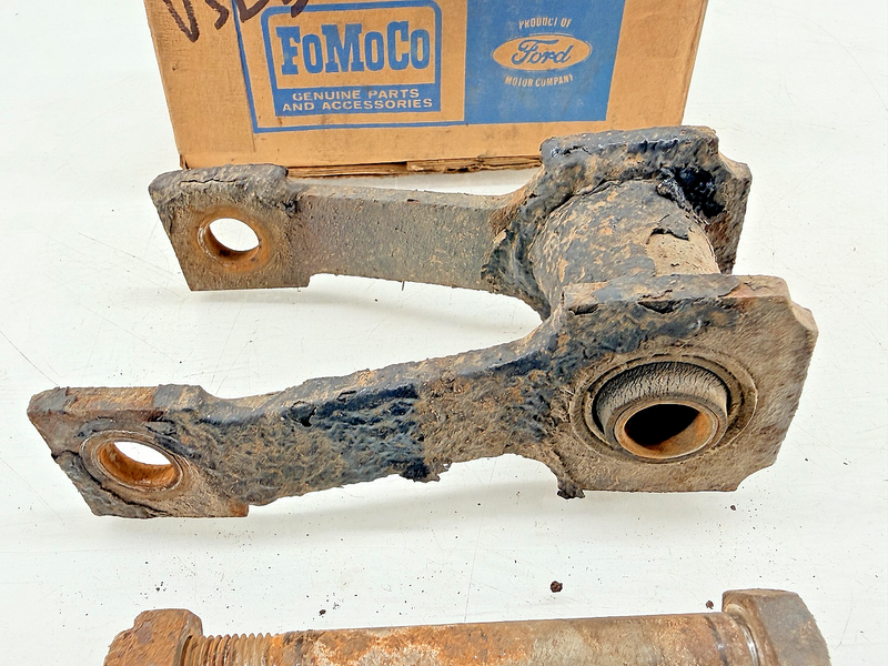 OEM 1957 - 1960 Ford F-100 Rear Spring Shackle Kit B7TZ-5630-A C70-27