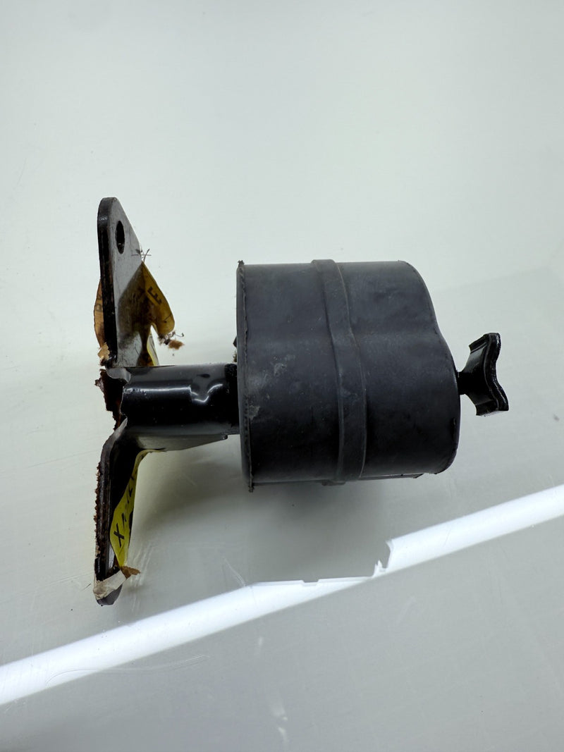 OEM GM 1995-2005 Chevy Pontiac Cavalier Sunfire Exhaust Bracket 22600549 C30-25