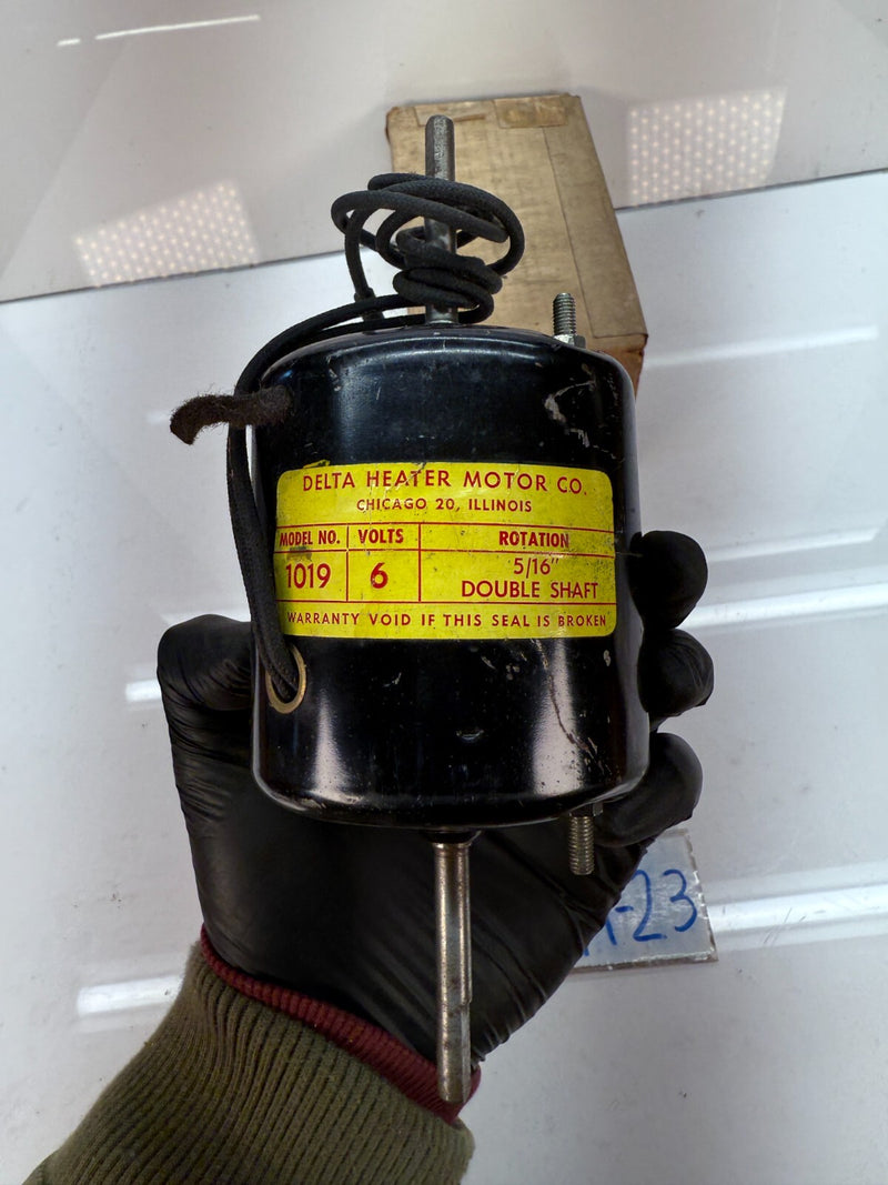 NOS DELTA HEATER MOTOR 1019 - ROTATION CCW - 5/16" DOUBLE SHAFT 6V C19-23