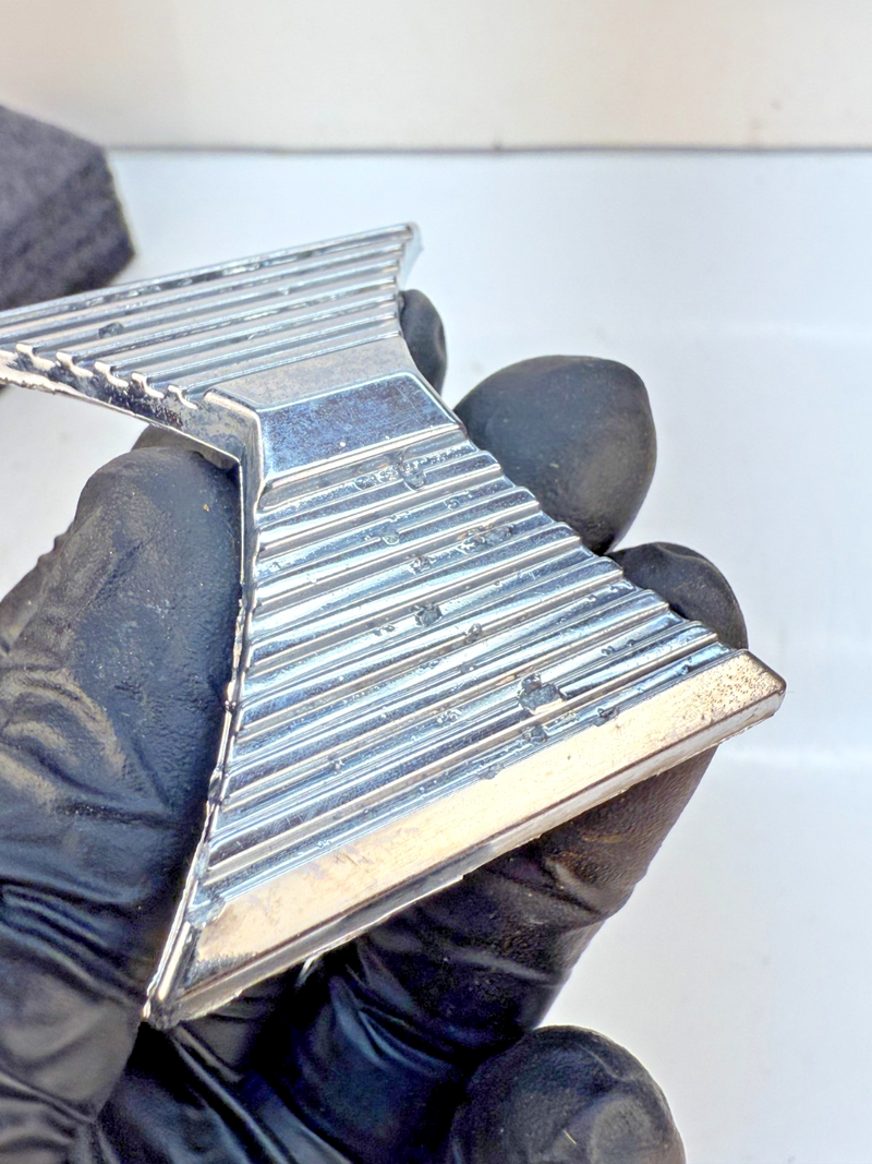 OEM 1962 Oldsmobile Starfire Tail Light IN-BETWEEN Moulding Trim Emblem E5-22