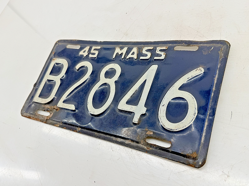 Orig. Paint 1945 B2846 Massachusetts License Plate Sign MA B2846 C76-50