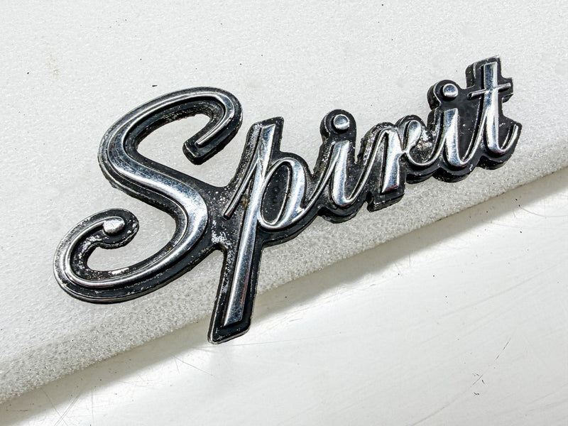OEM 1979 - 1983 AMC SPIRIT SCRIPT FENDER EMBLEM 3731070 E10-76