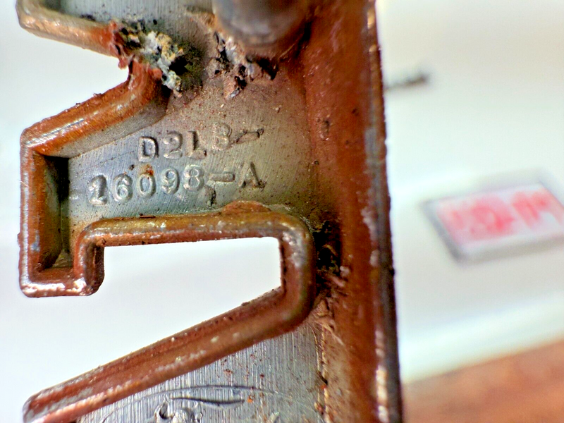 OEM Ford Lincoln MARK IV PAIR OF Car Emblem METAL Ford 1972 - 1976 B32-172