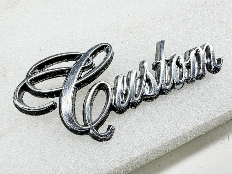 OEM 1975 - 1978 Plymouth Fury Dodge Coronet Dart Custom EMBLEM GM 3811499 E10-65