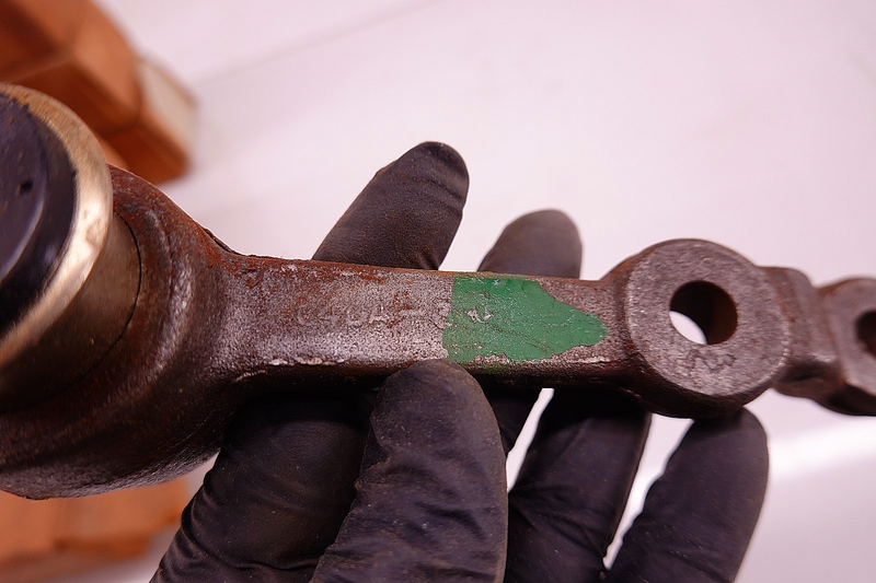 (1) NOS ORIGINAL 1960 - 1966 FORD FALCON MUSTANG IDLER ARM C3DZ-3352-L C55-18