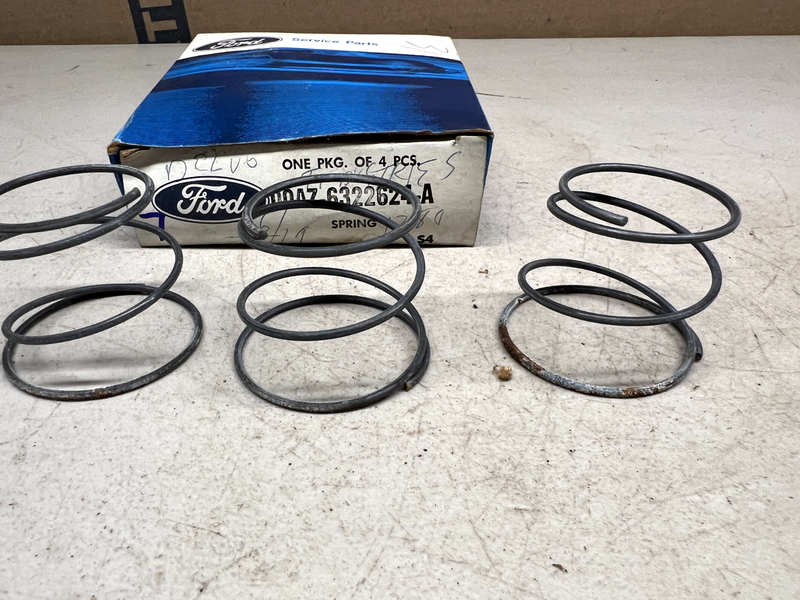 NOS OEM Ford DOAZ-6322624-A 3 PIECES Power Window Spring B26-7
