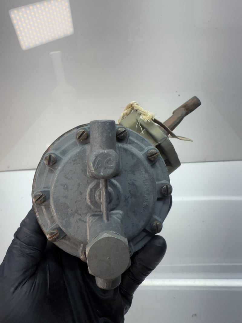 NORS AC Nash Ambassador 6 Cyl. 1955 Mechanical Fuel Pump 4301 55 C4-8