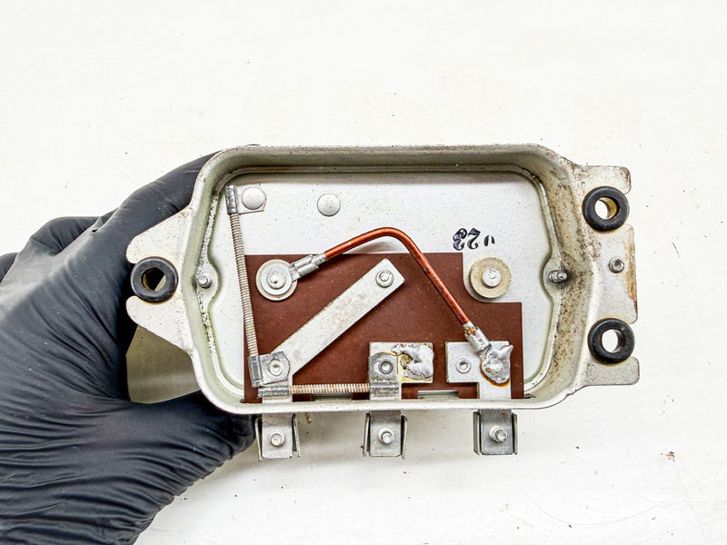 Vintage 1949 - 1955 FORD 6 VOLT VOLTAGE REGULATOR FoMoCo 10505-B C78-40