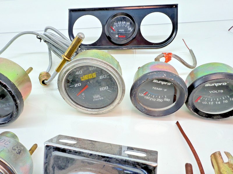 Vintage Auto Gauges LOT Oil Pressure Volt Amp Temp VDO Jegs SW Moon Gauges C32