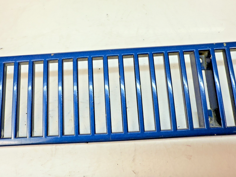 OEM 1968 - 1975 Corvette C3 Pair Rear Deck Insert Grille Vent Astro 1969 B82-21