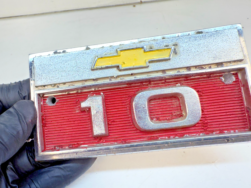 OEM Chevrolet C10 Truck Fender Emblem Badge 3874041 1967 1968 1969 Chevy E7-69