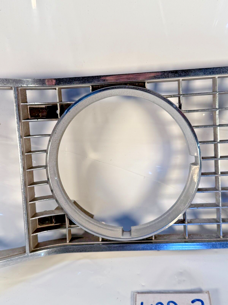 OEM Ford 1972 Montego Headlight Bezel Door Grille MX GT Mercury 72 U3B-3