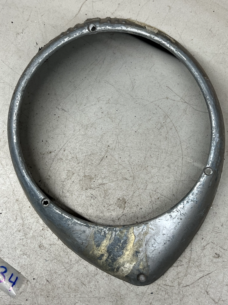 1938-1941 FORD Deluxe ELECTROLINE H-10 HEADLAMP BEZEL TRIM PAIR 38 39 40 41 B34