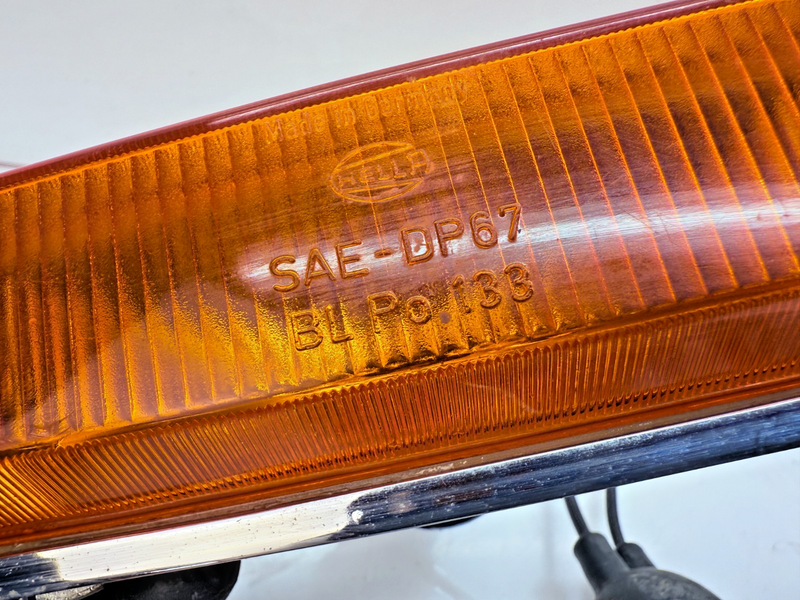 OEM HELLA Amber PAIR Front Parking Turn Signal Light SAE-DP67 BLPo-133 B78-3