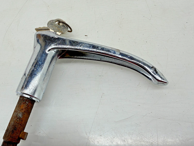 1939 1940 1941 BUICK PONTIAC OLDS REAR TRUNK LID LOCKING HANDLE ROD RAT C34-27