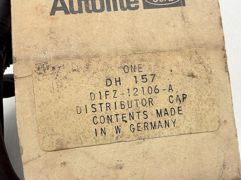 NOS AUTOLITE DH-157 DISTRIBUTOR CAP D1FZ-12106-A 1971 FORD PINTO 4CYL C77-37