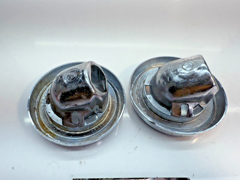 OEM 1961-1967 Chevy Camaro Impala Roof Dome Courtesy Lamp Bezel Socket B8-22