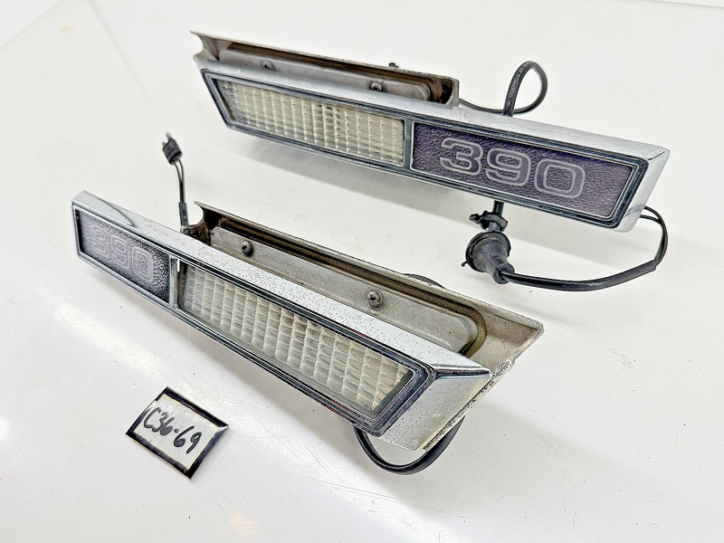 OEM 1969 Ford Galaxie 390 PAIR Front Side Marker Lights, Bezels, Lens 69 C36-69
