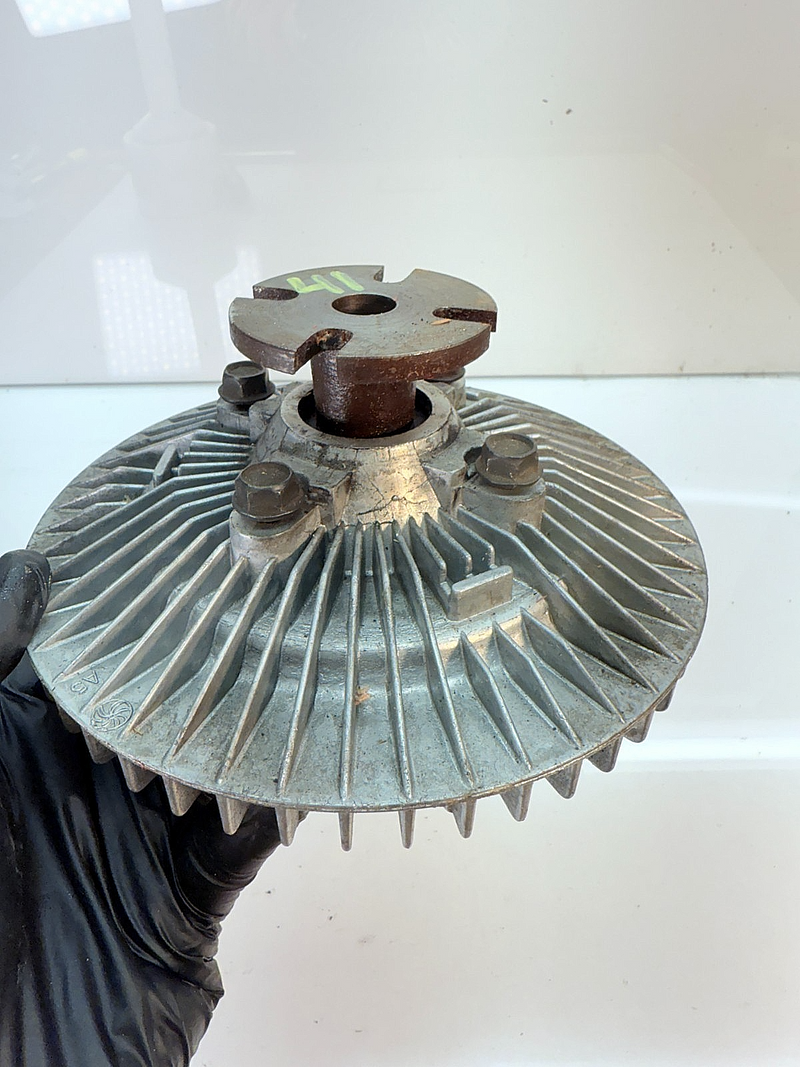 OEM GM 2705106 Thermal Fan Clutch 1969–72 Chevy Camaro Chevelle Impala Corvette