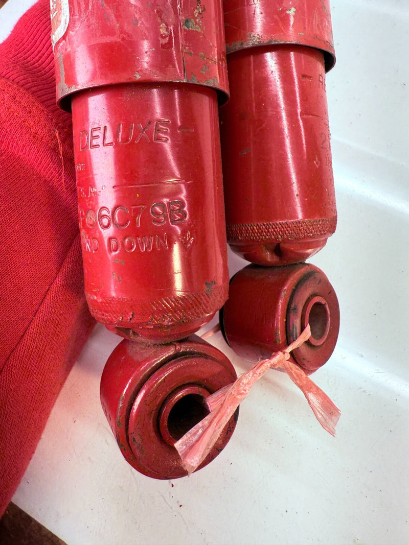 NOS PAIR SHOCK ABSORBER 1979 - 1989 ISUZU TROOPER MK1 NISSAN PICKUP B56-13