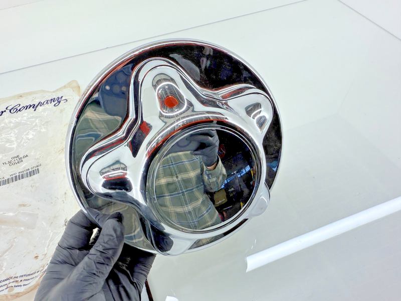 NOS 1997 - 2004 FORD F-150 EXPEDITION WHEEL HUB CAP YL3Z-1130-DA C30-19