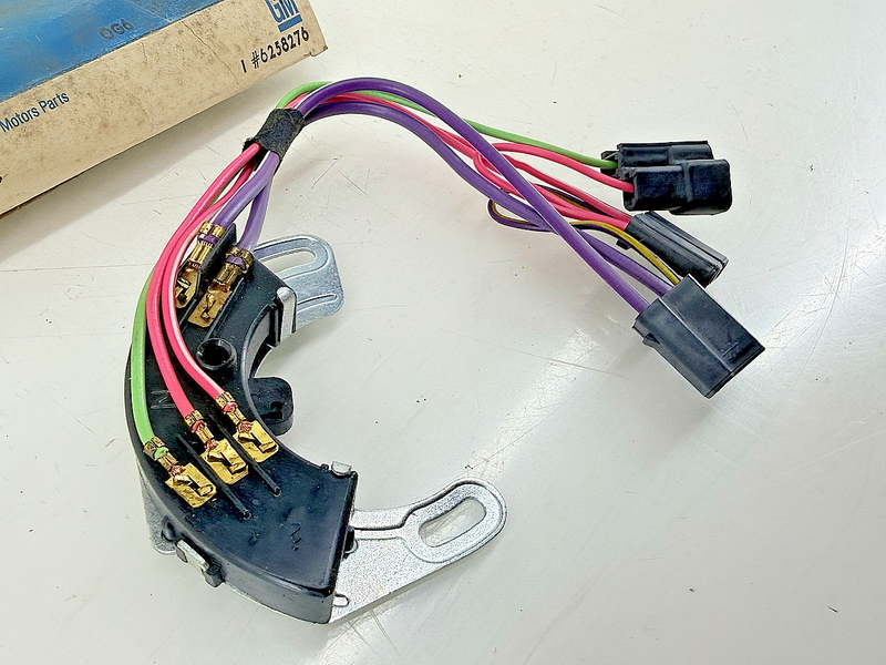 NOS 1974 1975 CHEVY CORVETTE NEUTRAL SAFETY BACKUP SWITCH GM 6258276 C77-76