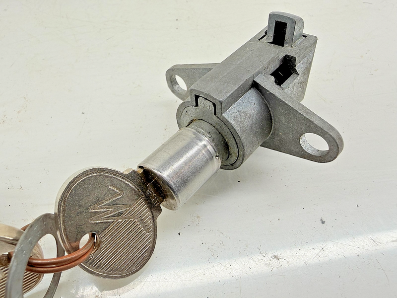 NOS 1965 Mercury Ignition & Glove Box Lock w/ Keys C5MY-6206081-A Comet C57-32