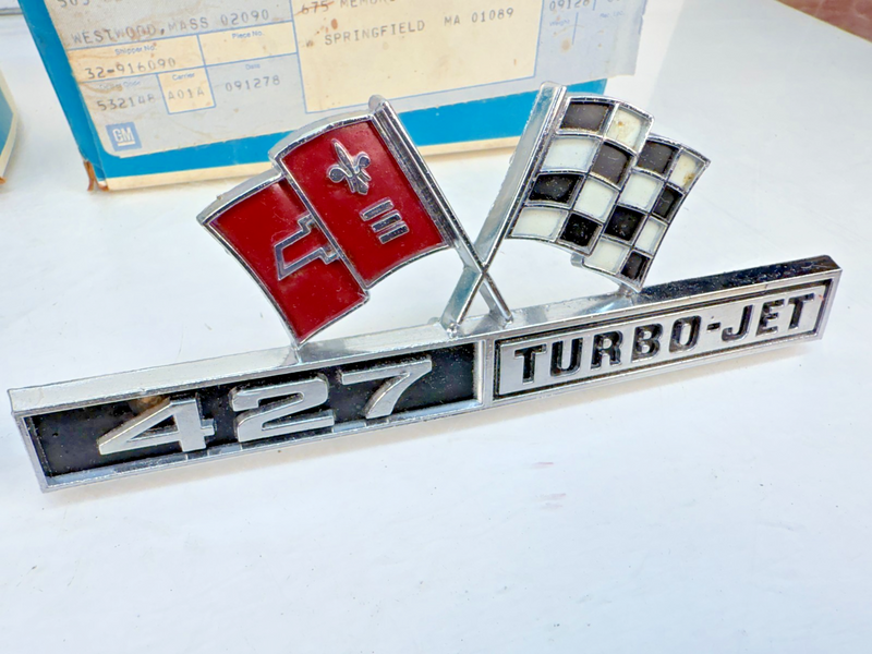 NOS GM 1966 1967 Corvette 427 Turbo-Jet Side Fender Emblem Pair 3876425 B81-25