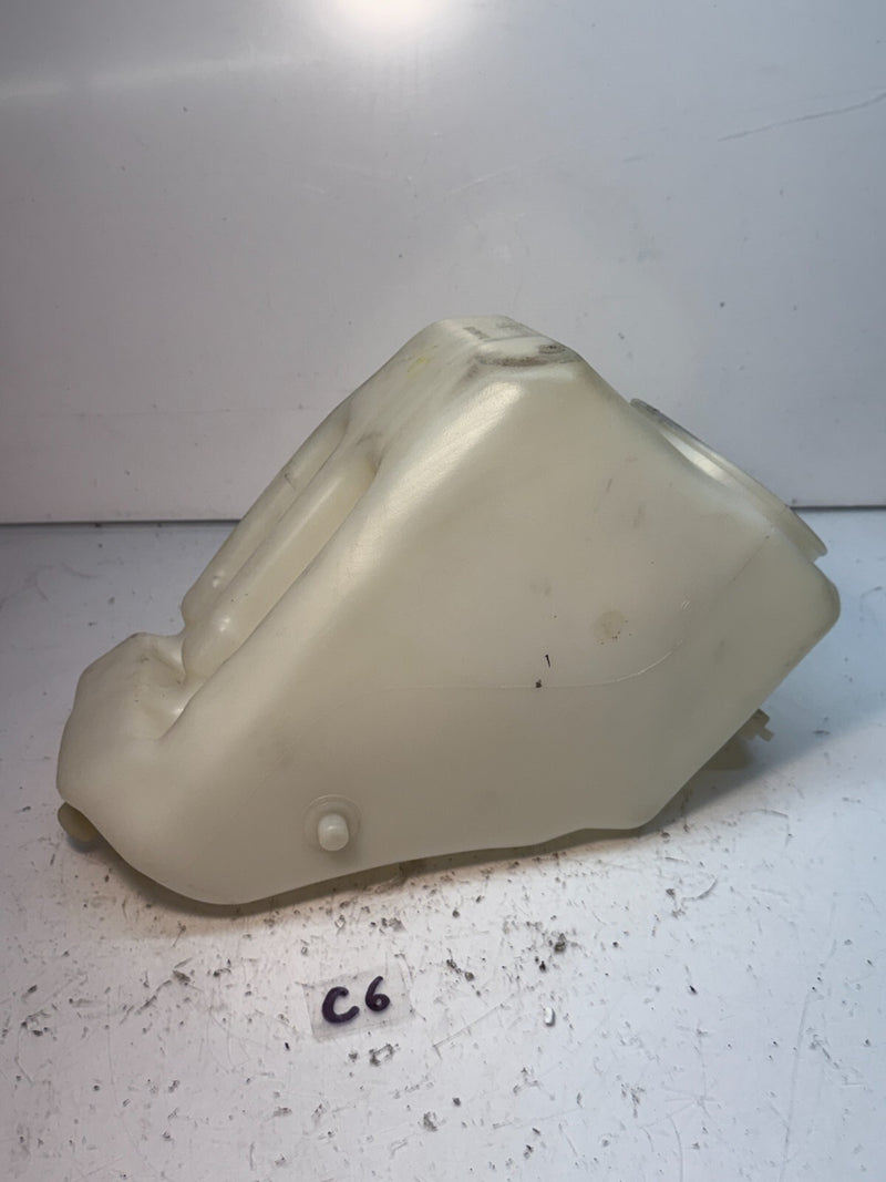 Genuine Mercedes Windshield Washer Fluid Reservoir 1986 - 1995 W124 C6-10