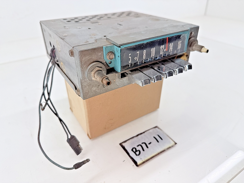 Classic Original 1962 - 1963 FORD FoMoCo Radio 3TMY  B77-11