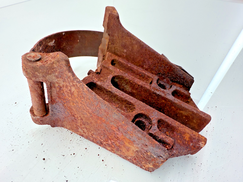 OEM 1949 - 1953 FORD Flathead V8 Generator Mounting Bracket 8BA 10153 C32-17