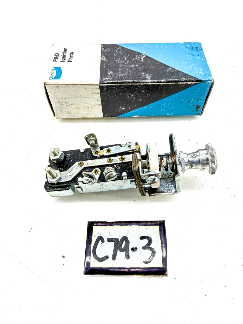 NOS 1950 - 1952 International BENDIX P&D SL-31 HEADLIGHT SWITCH C79-3