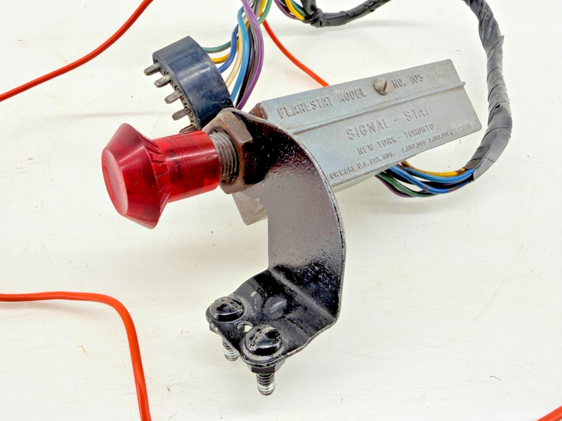 1964 1965 1966 Chevelle GTO 442 Corvette Nova Signal-Stat no. 105 4 Way Flasher