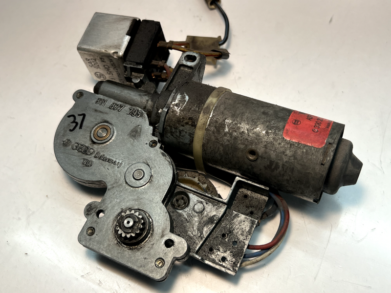 OEM 1988-1993 Volkswagen Audi B3 B4 Coupe Sun Roof Motor 811877795 C3-37