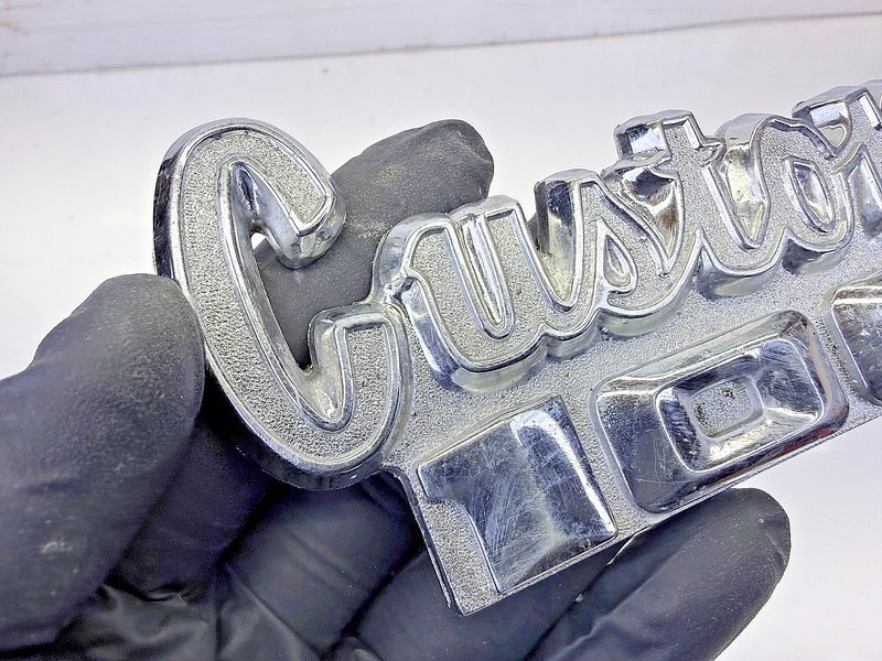 OEM 1971 - 1980 Dodge D100 Truck Pickup Custom 100 Emblem 3498345 E8-81
