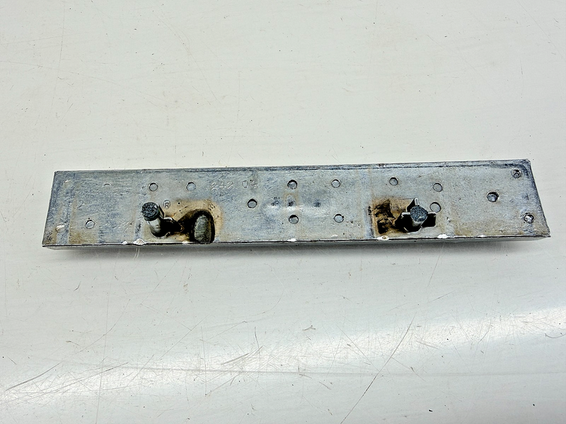 OEM 1968 - 1973 Buick Electra LeSabre Wildcat Emblem Badge  242104 E9-83