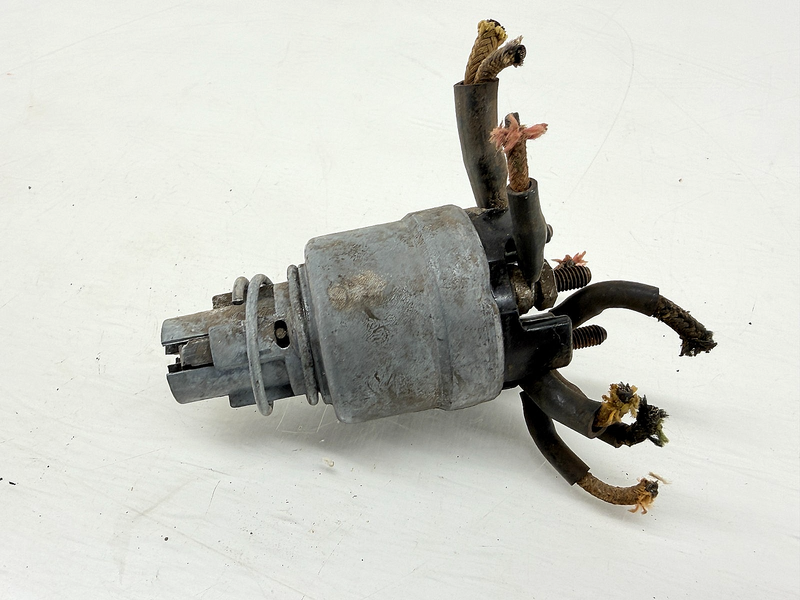 OEM 1950 1951 1952 FORD TRUCK MERCURY IGNITION SWITCH C67-73