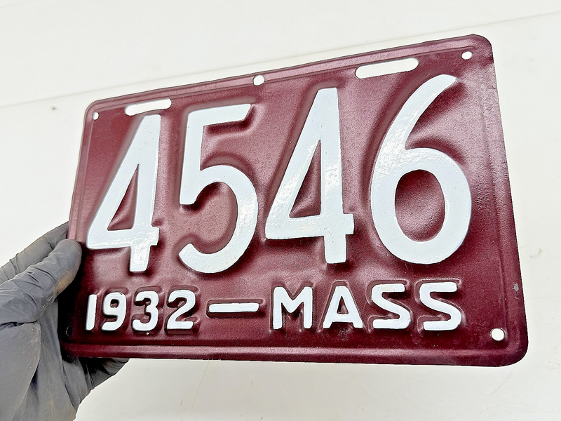 Repainted 1932 4546 Massachusetts License Plate Sign MA 4546 C76-22