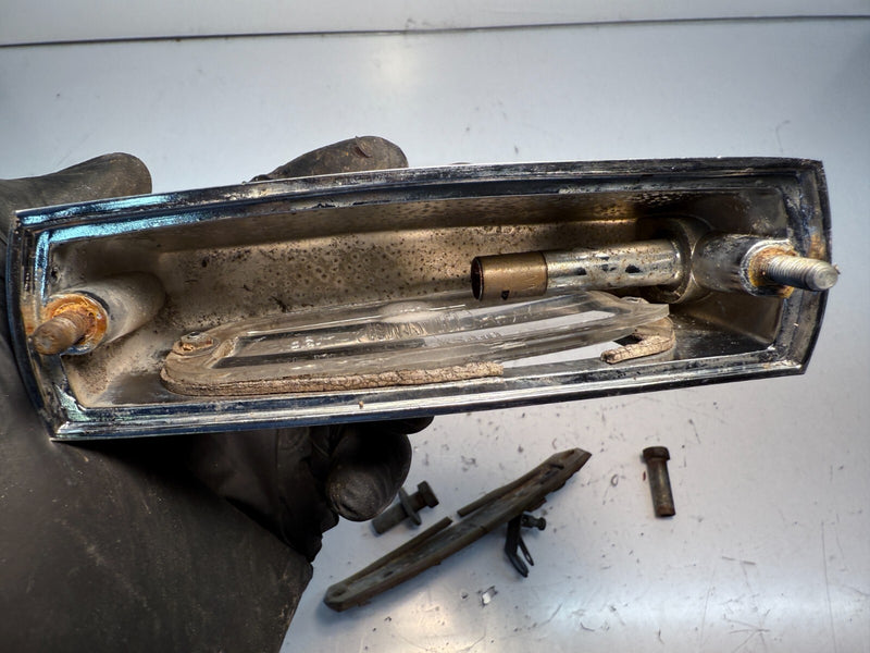 OEM Mercedes-Benz Hella K2810 Rear License Plate Light Assembly CHROME C8-24