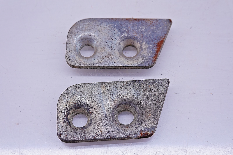 (1) NOS 1957 1958 Ford / Mercury RH Door Lock Striker Auxiliary Plate B9A C54-18