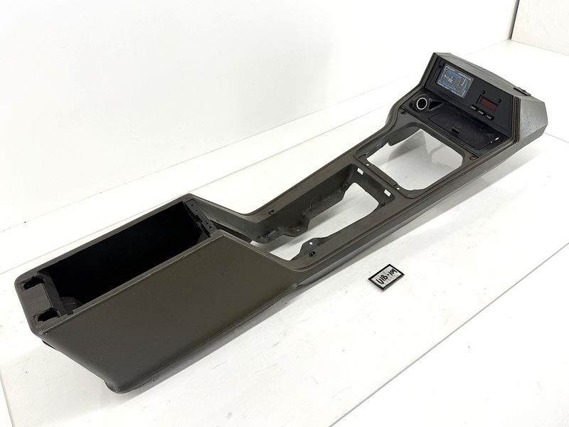 OEM 1979 - 1986 FORD MUSTANG CENTER CONSOLE AND INFORMATION CENTER CLOCK ARMREST
