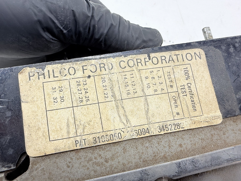OEM FORD D4AA-18806-AA 1974 GALAXIE LTD THUNDERBIRD PHILCO AM RADIO C77-19
