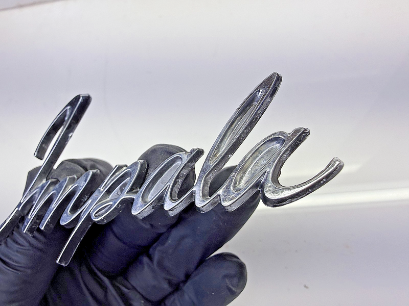 OEM 1971 - 1973 Impala Roof Panel Script Emblem GM 9837199 E8-73