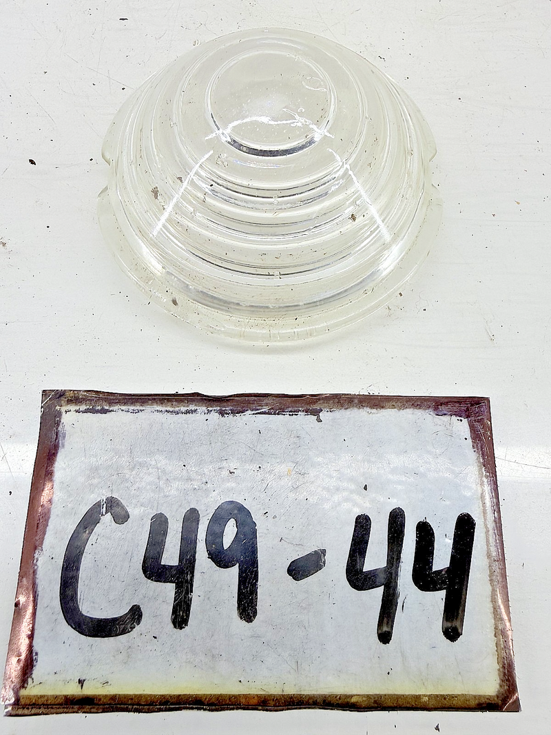 OEM 1951 - 1956 JEEP & STUDEBAKER PARKING LENSE WOA 19525 C49-44