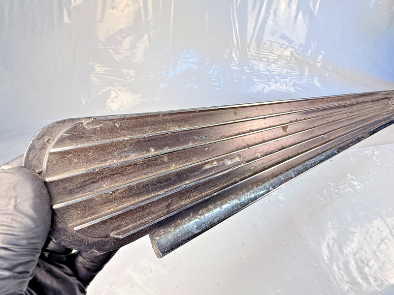 OEM 1962 Pontiac Grand Prix Tail Panel Trunk Lid Molding Trim Cover Emblem U3B-4