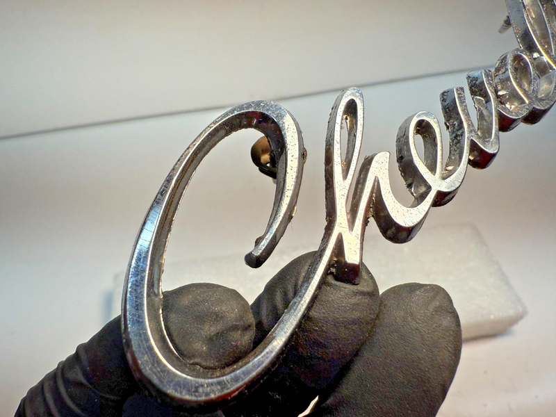 VINTAGE 1968 CHEVY CHEVELLE REAR DECK EMBLEM SCRIPT 7740129 GM B32-47