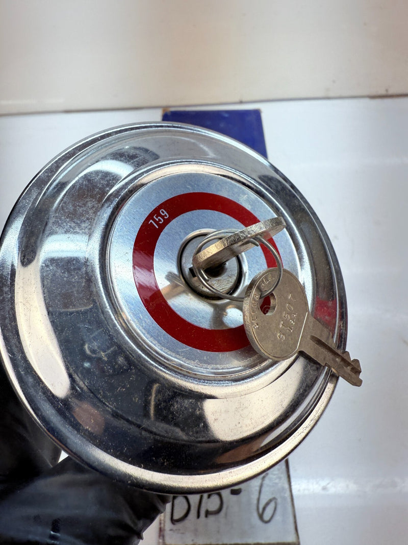 NOS STANT 10559 G759 Locking Fuel Tank Cap Gas Cap & Keys Vintage Chrome B73-6