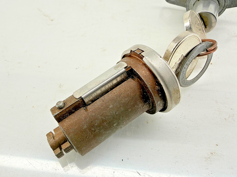 NOS 1965 Mercury Ignition & Glove Box Lock w/ Keys C5MY-6206081-A Comet C57-32