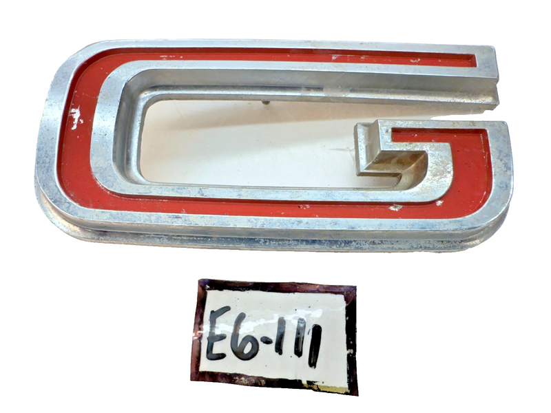 OEM 1967 - 1978 GMC Truck & Van "G" Front Grille Letter Emblem 2473493 E6-111