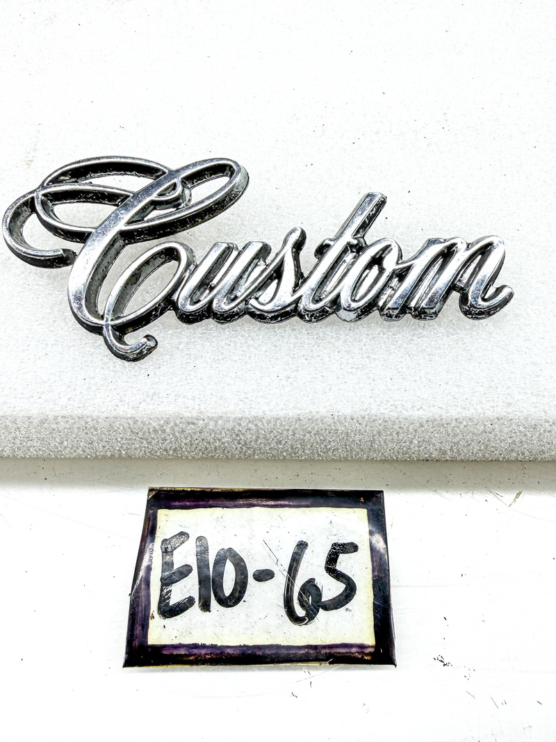 OEM 1975 - 1978 Plymouth Fury Dodge Coronet Dart Custom EMBLEM GM 3811499 E10-65
